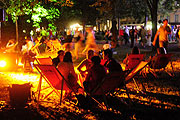 Isarbrückenfest bis spät in den Abend (Foto: Ingiid Grossmann)